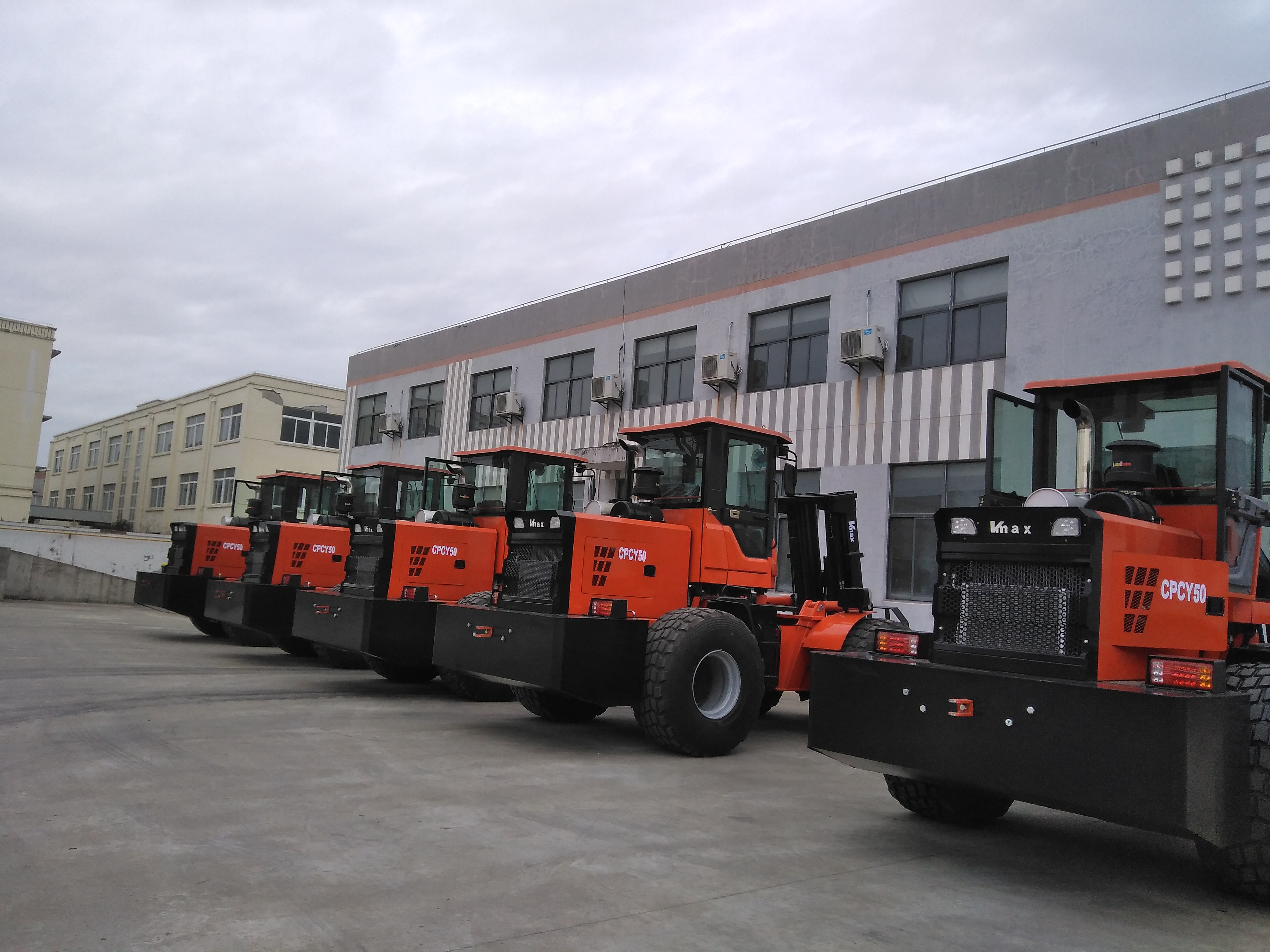 4-5ton terrain rough forklift