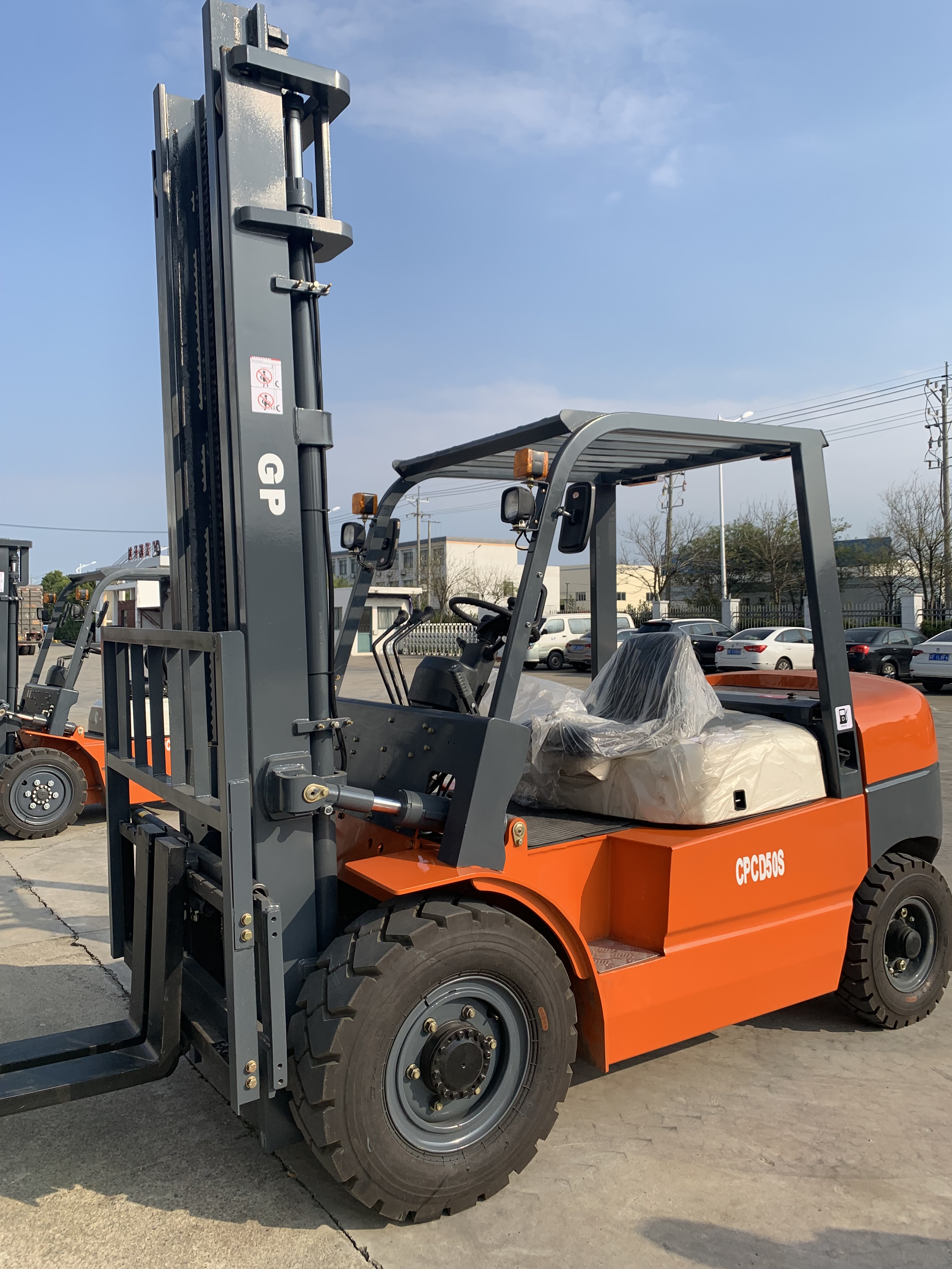 CPCD50 CPCD60 CPCD70 Automatic Transmission 5 Ton 6 Ton 7 Ton Diesel Forklift Truck