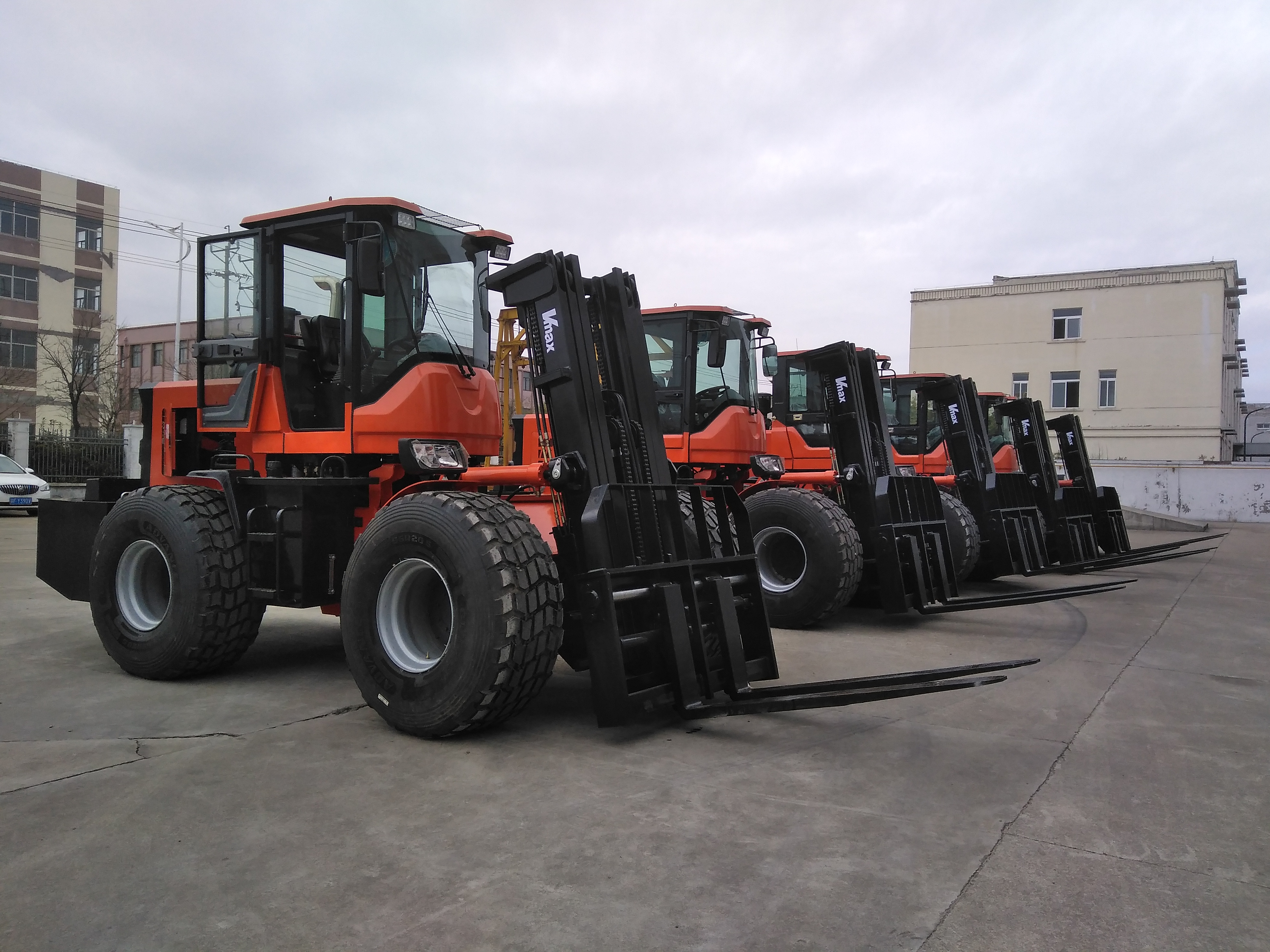 4-5ton terrain rough forklift