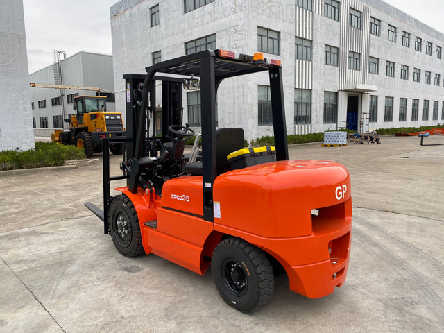 CPCD35 2-3.5 ton diesel/gasoline/liquefied gas balanced forklift