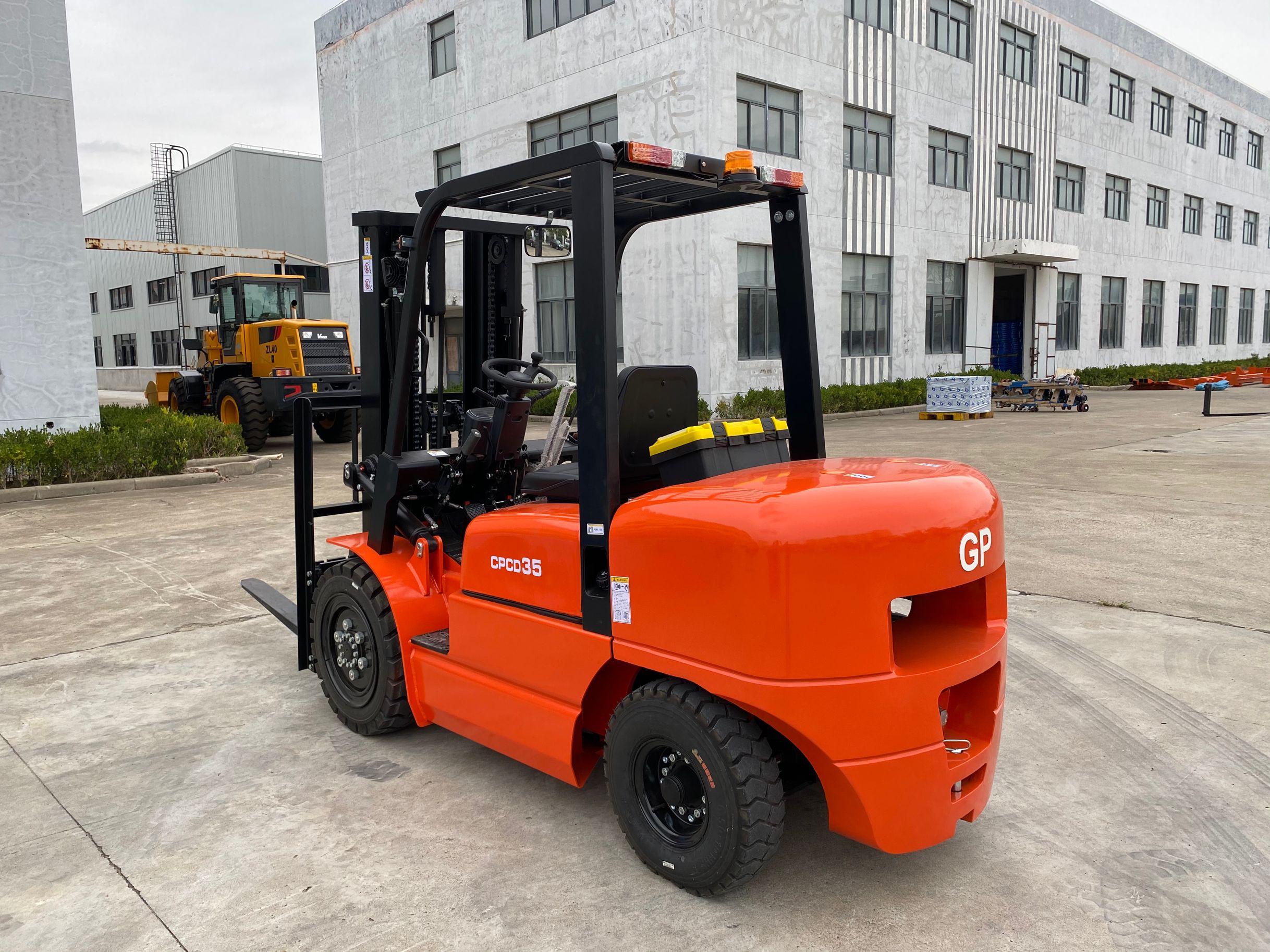 CPCD35 2-3.5 ton diesel/gasoline/liquefied gas balanced forklift