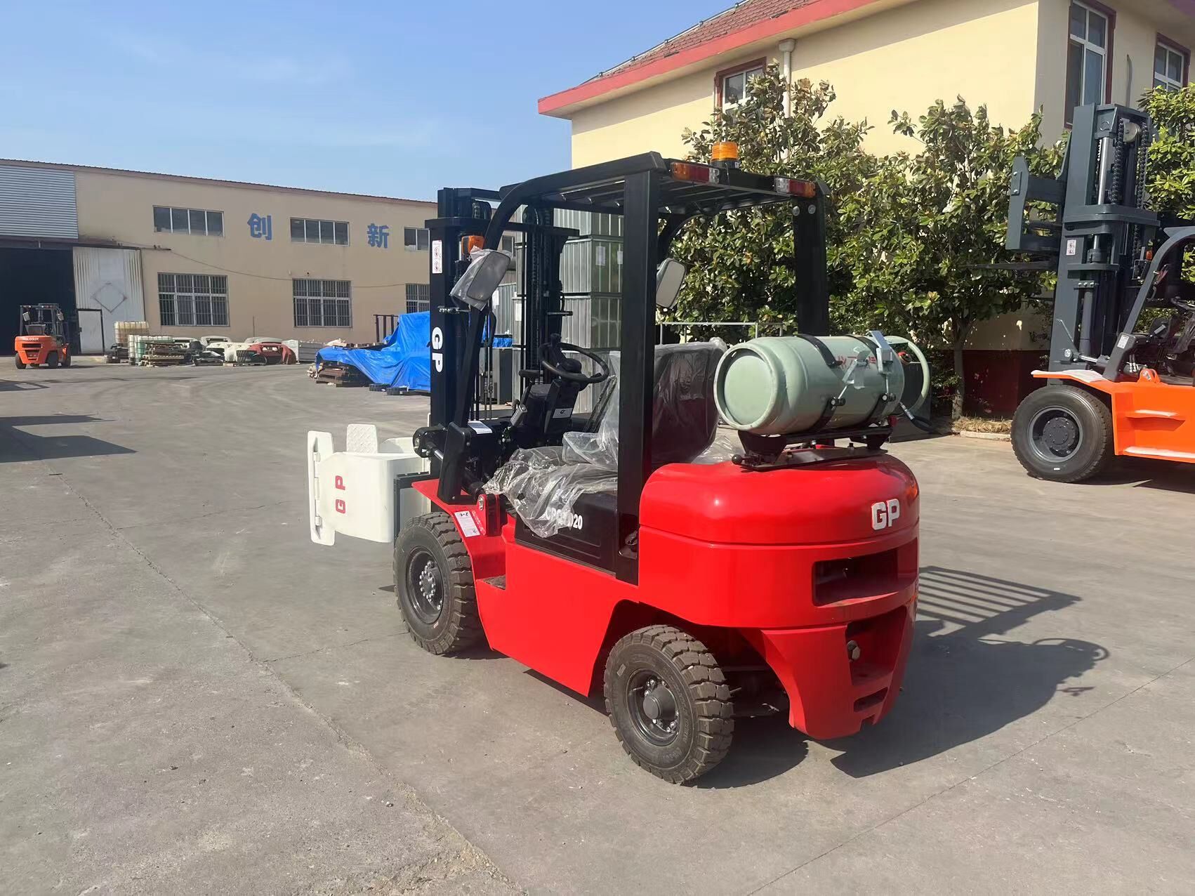 1-1.8ton gasoline LPG forklift propane forklift