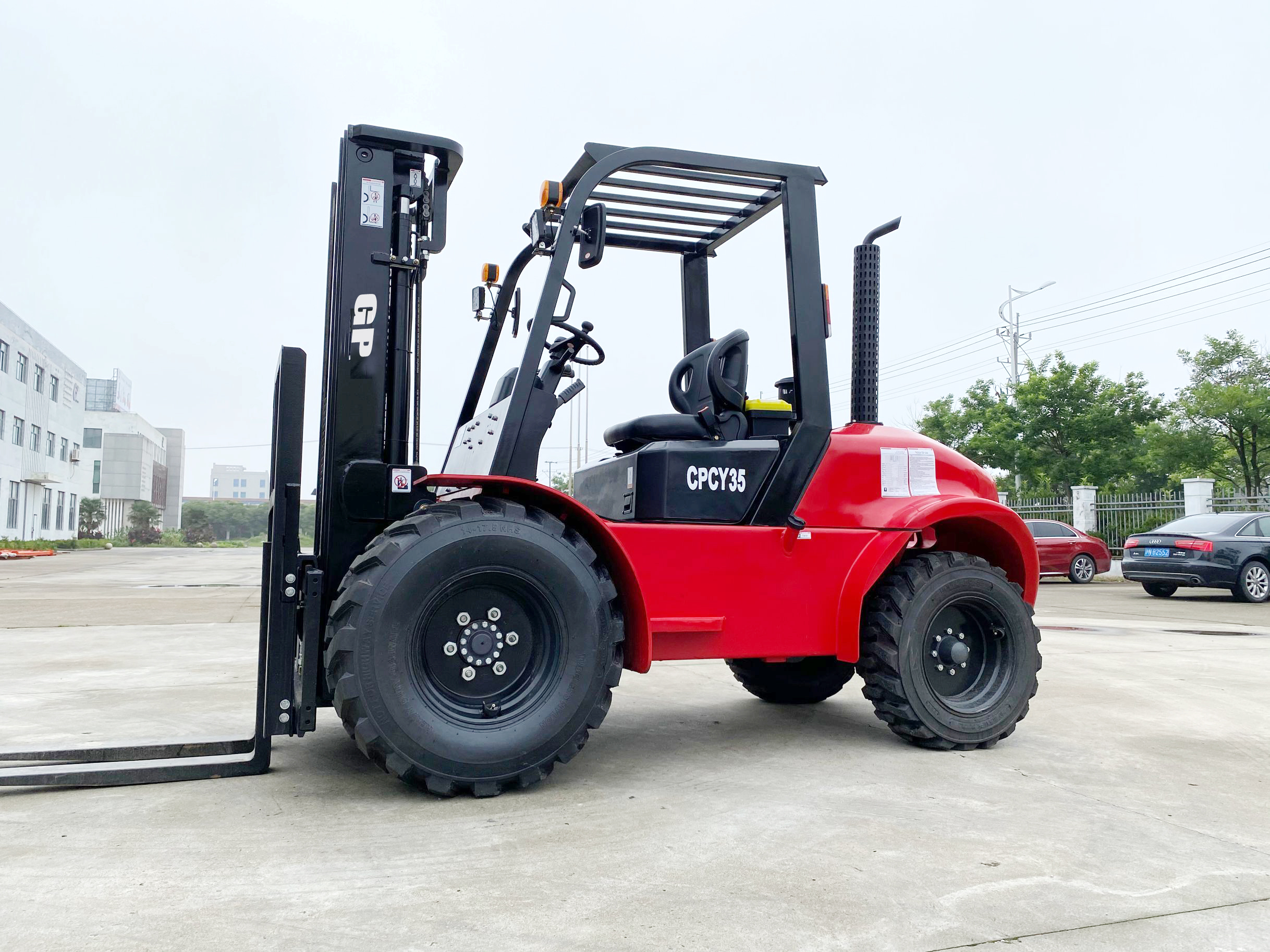 CYCY25-35 terrain rough forklift