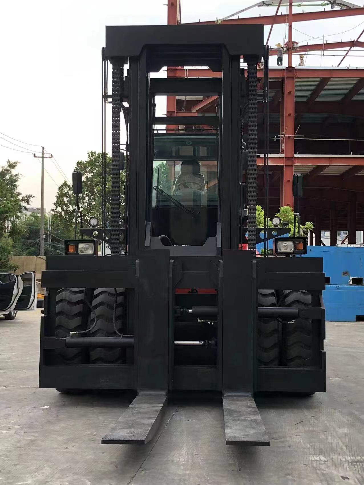 CPCD300 CPCD320 CPCD400 30-40ton Diesel Forklift