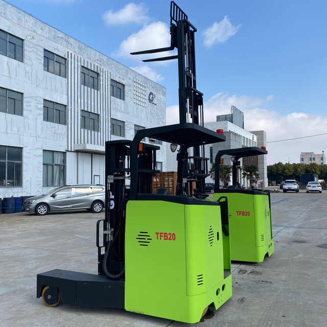 1.5ton 2ton 2.5ton 4 Way Electric Forklift Stacker