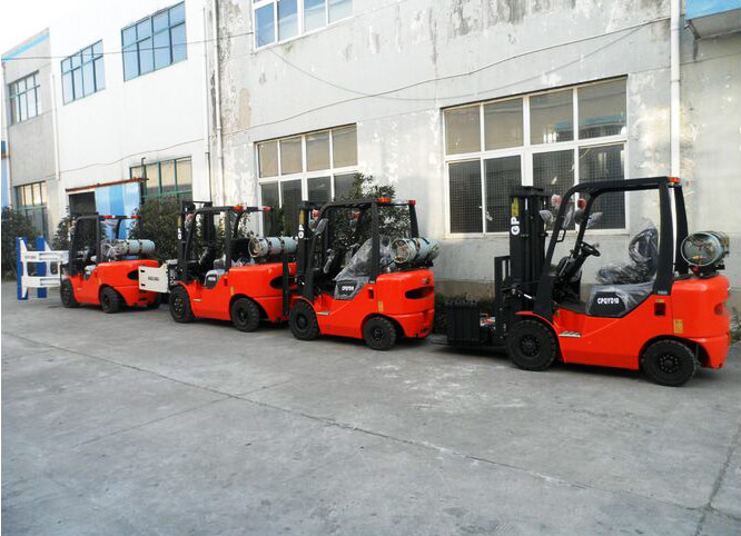 1-1.8ton gasoline LPG forklift propane forklift