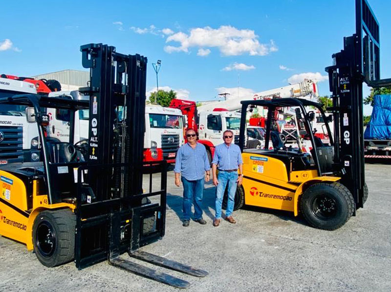 Two Large Tonnage Electric Forklifts For Brazilian Dealers